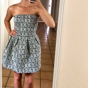 Black/White Cocktail Party Strapless Mini Dress